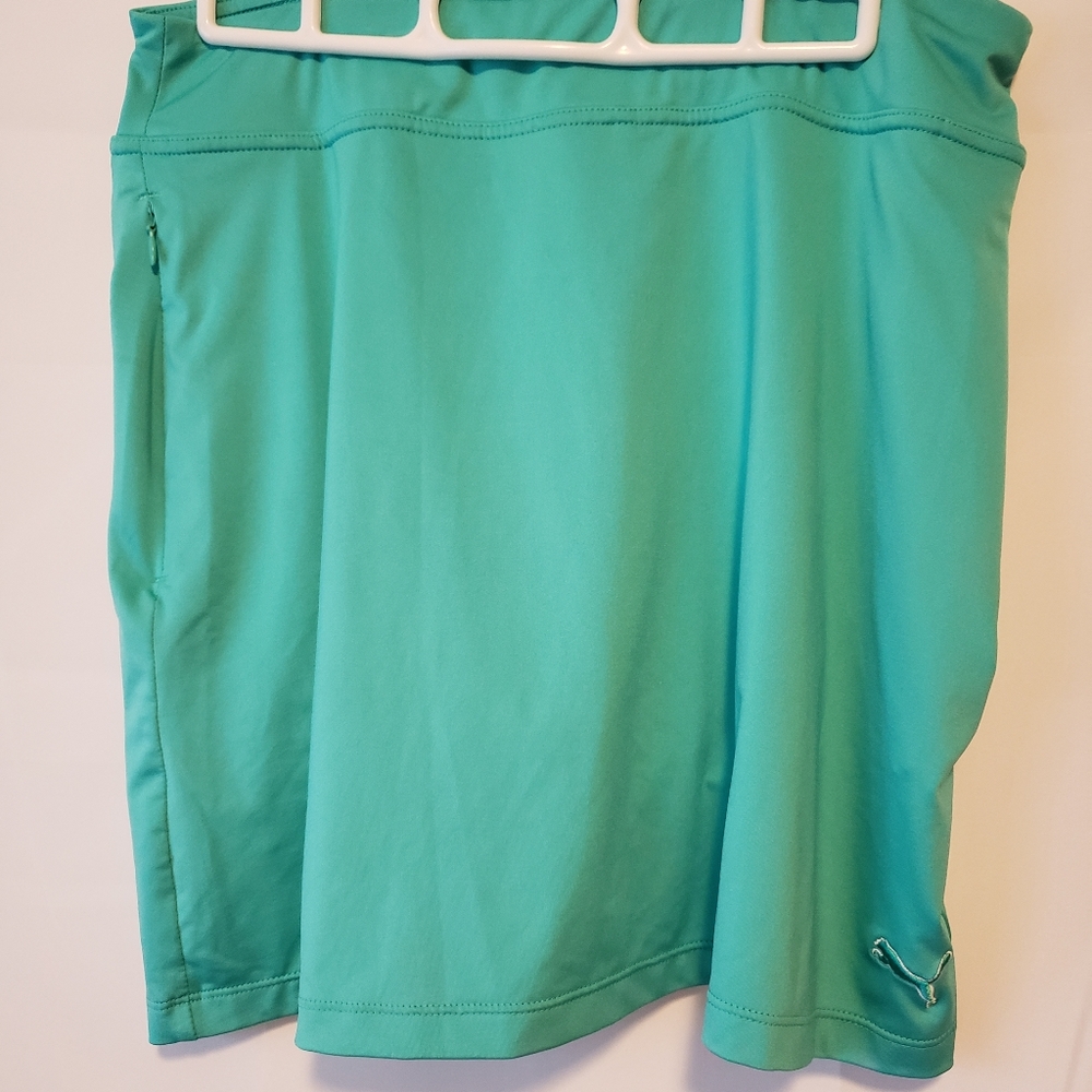 PUMA Teal Tennis Skit